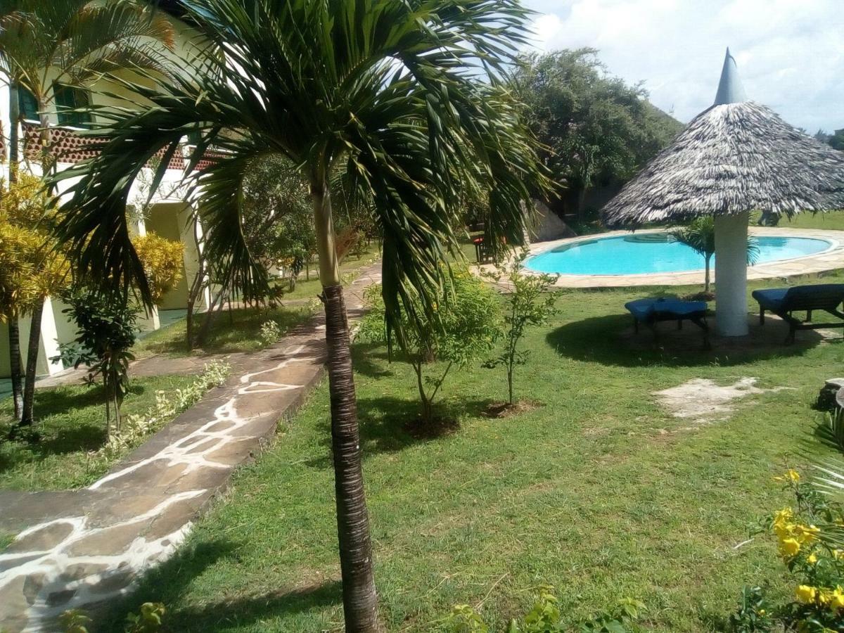 Ashari Hotel Shanzu Luaran gambar