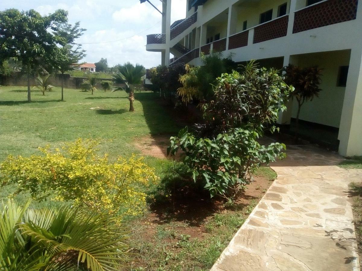 Ashari Hotel Shanzu Luaran gambar