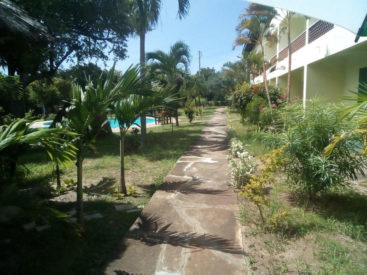Ashari Hotel Shanzu Luaran gambar